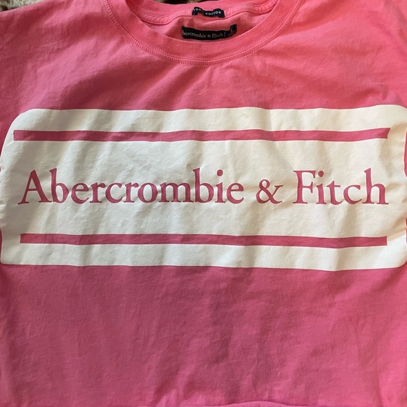 Abercrombie and Fitch cropped tshirt small - Picture 2 of 5